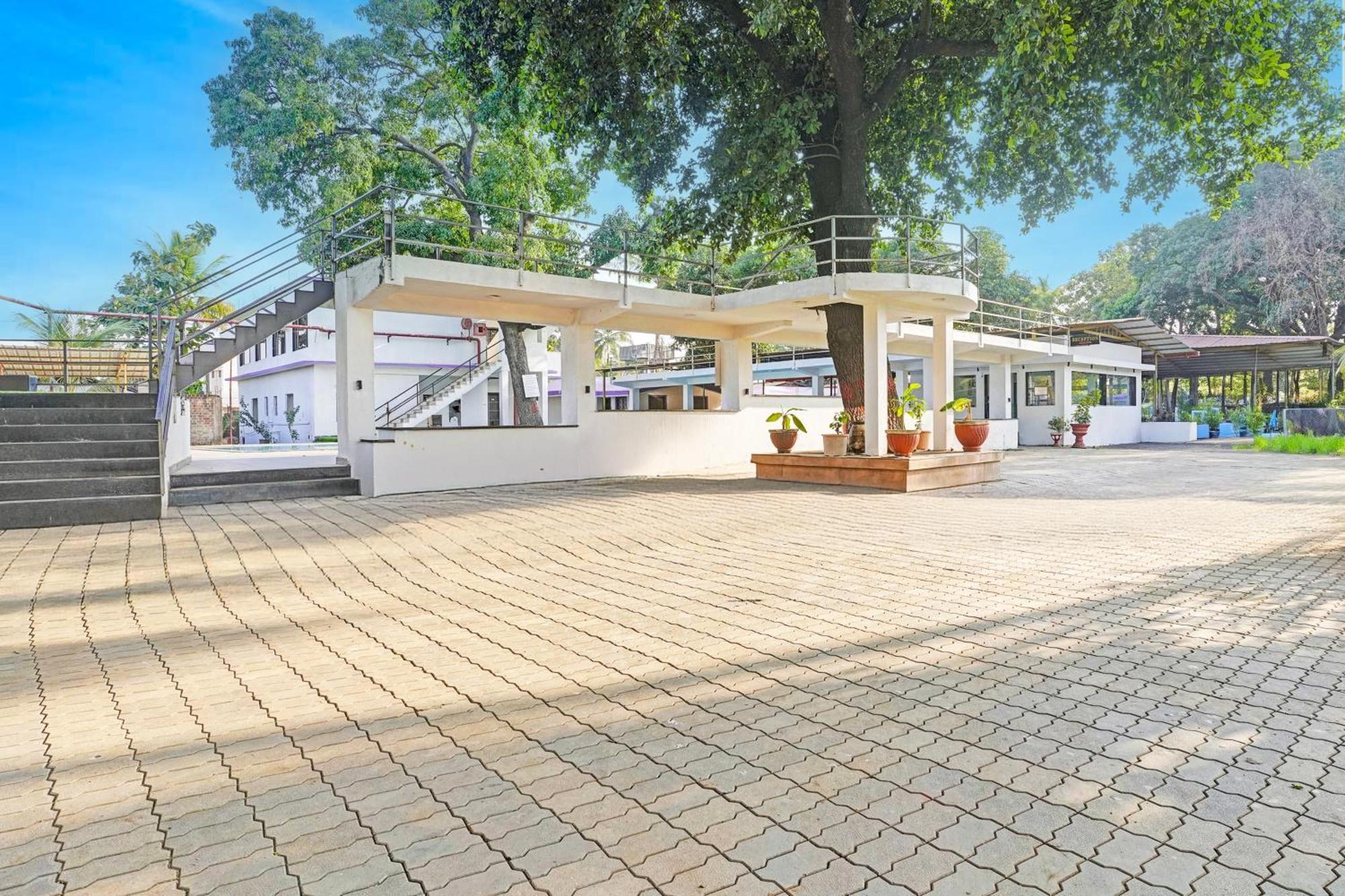 Hotel O Summer House Даман Екстериор снимка